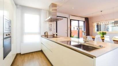 Resale - Villa -
Torrevieja