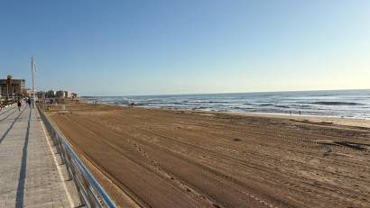 Återförsäljning - Apartment -
Torrevieja - La Mata