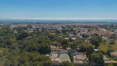 Återförsäljning - Villa -
Orihuela - Orihuela Costa