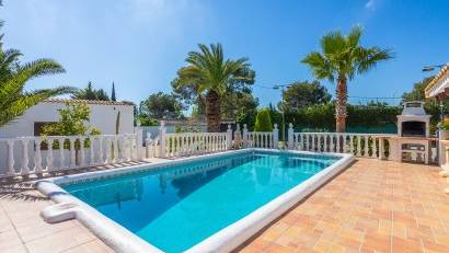 Återförsäljning - Villa -
Orihuela - Orihuela Costa