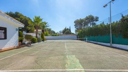 Återförsäljning - Villa -
Orihuela - Orihuela Costa