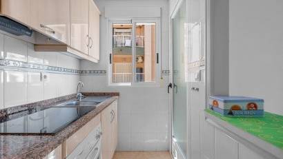 Återförsäljning - Apartment -
Torrevieja - La Mata