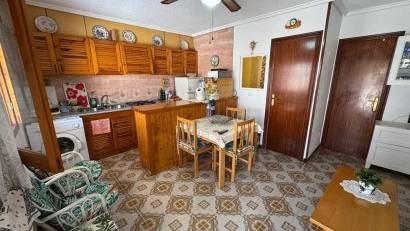 Resale - Bungalow -
Torrevieja - Playa de los Naufragos