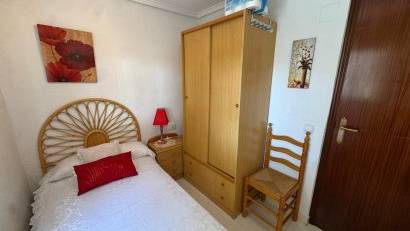 Resale - Bungalow -
Torrevieja - Playa de los Naufragos