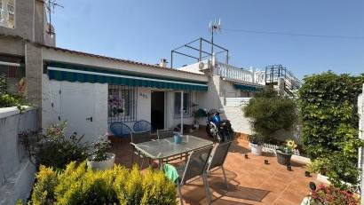 Resale - Bungalow -
Torrevieja - La Siesta - El Salado - Torreta