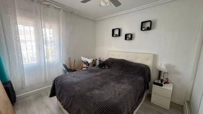Resale - Bungalow -
Torrevieja - La Siesta - El Salado - Torreta