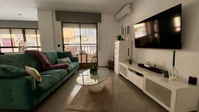 Återförsäljning - Apartment -
Torremendo