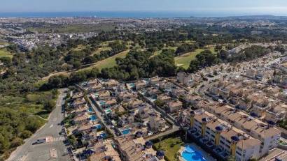 Resale - Apartment -
Villamartin - Pinada Golf 1