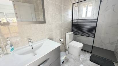 Resale - Villa -
Villamartin - Villamartín