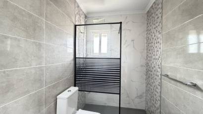 Resale - Villa -
Villamartin - Villamartín