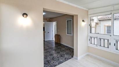Resale - Bungalow -
Orihuela Costa