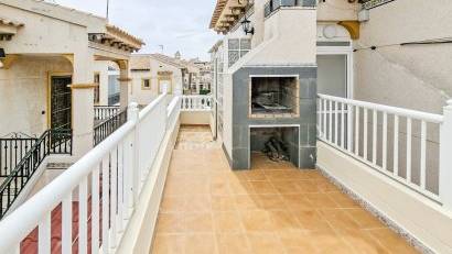 Resale - Bungalow -
Orihuela Costa
