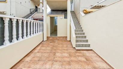 Resale - Bungalow -
Orihuela Costa