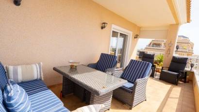 Återförsäljning - Apartment -
Orihuela Costa - Villamartín