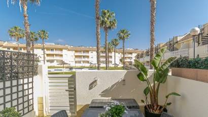 Resale - Townhouse -
Lomas de Cabo Roig