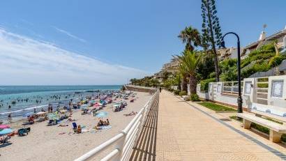 Återförsäljning - Apartment -
Orihuela Costa - Campoamor