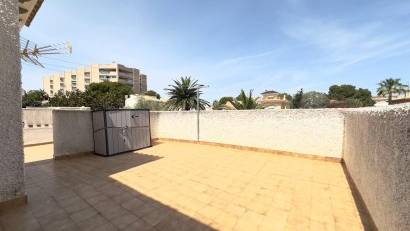 Återförsäljning - Villa -
Orihuela Costa - La Zenia