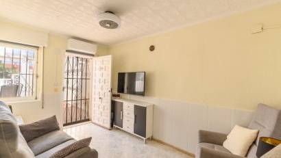 Resale - Bungalow -
Torrevieja - Torretas
