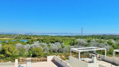 Återförsäljning - Villa -
Villamartin - Villamartín