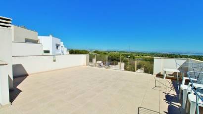 Återförsäljning - Villa -
Villamartin - Villamartín