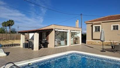 Reventa - Detached villa -
Catral