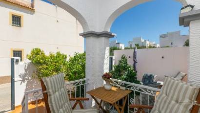 Resale - Quad House -
Los Altos