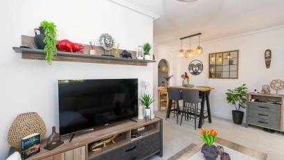 Resale - Quad House -
Los Altos