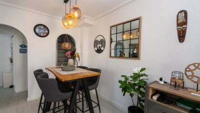 Resale - Quad House -
Los Altos