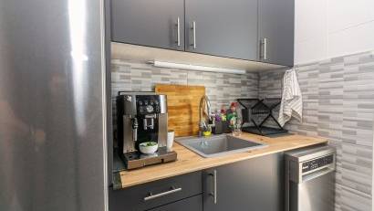 Resale - Quad House -
Los Altos