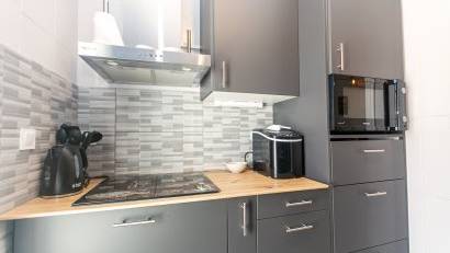 Resale - Quad House -
Los Altos