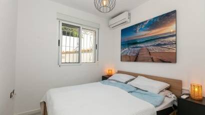 Resale - Quad House -
Los Altos