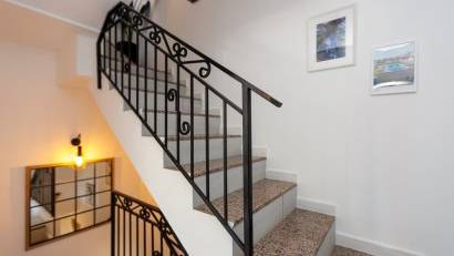 Resale - Quad House -
Los Altos