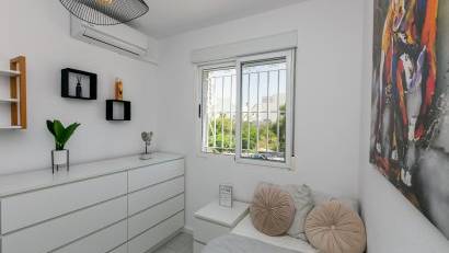 Resale - Quad House -
Los Altos