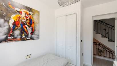 Resale - Quad House -
Los Altos