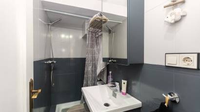 Resale - Quad House -
Los Altos