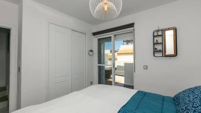 Resale - Quad House -
Los Altos