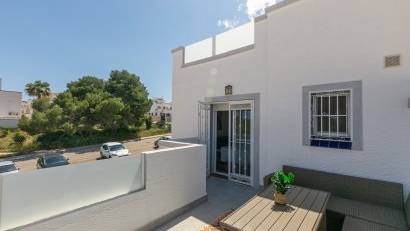 Resale - Quad House -
Los Altos