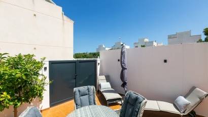 Resale - Quad House -
Los Altos