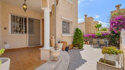 Återförsäljning - Quad House -
Orihuela Costa - Playa Flamenca
