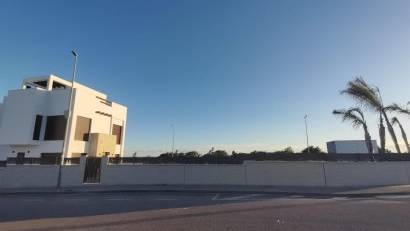 Nyproduktion - Villa -
Los Montesinos - La Herrada