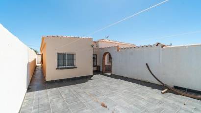 Återförsäljning - Villa -
Torrevieja - Torreta florida