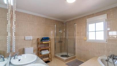 Återförsäljning - Villa -
Torrevieja - Torreta florida
