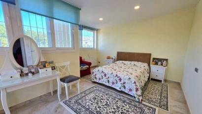 Resale - Villa -
Dehesa de campoamor - Campoamor