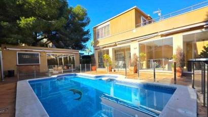 Resale - Villa -
Dehesa de campoamor - Campoamor