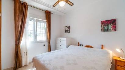 Resale - Villa -
Orihuela Costa - Playa Flamenca