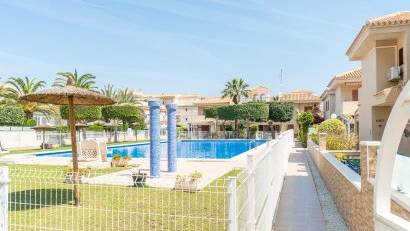Resale - Villa -
Orihuela Costa - Playa Flamenca
