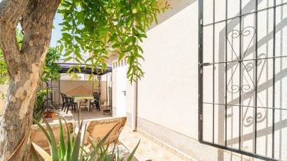Resale - Villa -
Orihuela Costa - Playa Flamenca