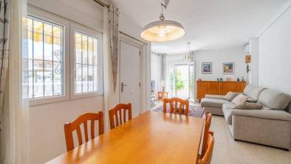 Resale - Villa -
Orihuela Costa - Playa Flamenca