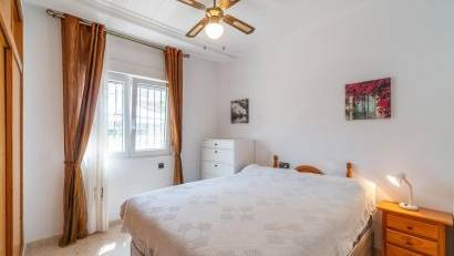 Resale - Villa -
Orihuela Costa - Playa Flamenca