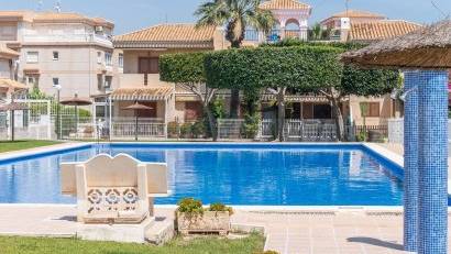 Resale - Villa -
Orihuela Costa - Playa Flamenca